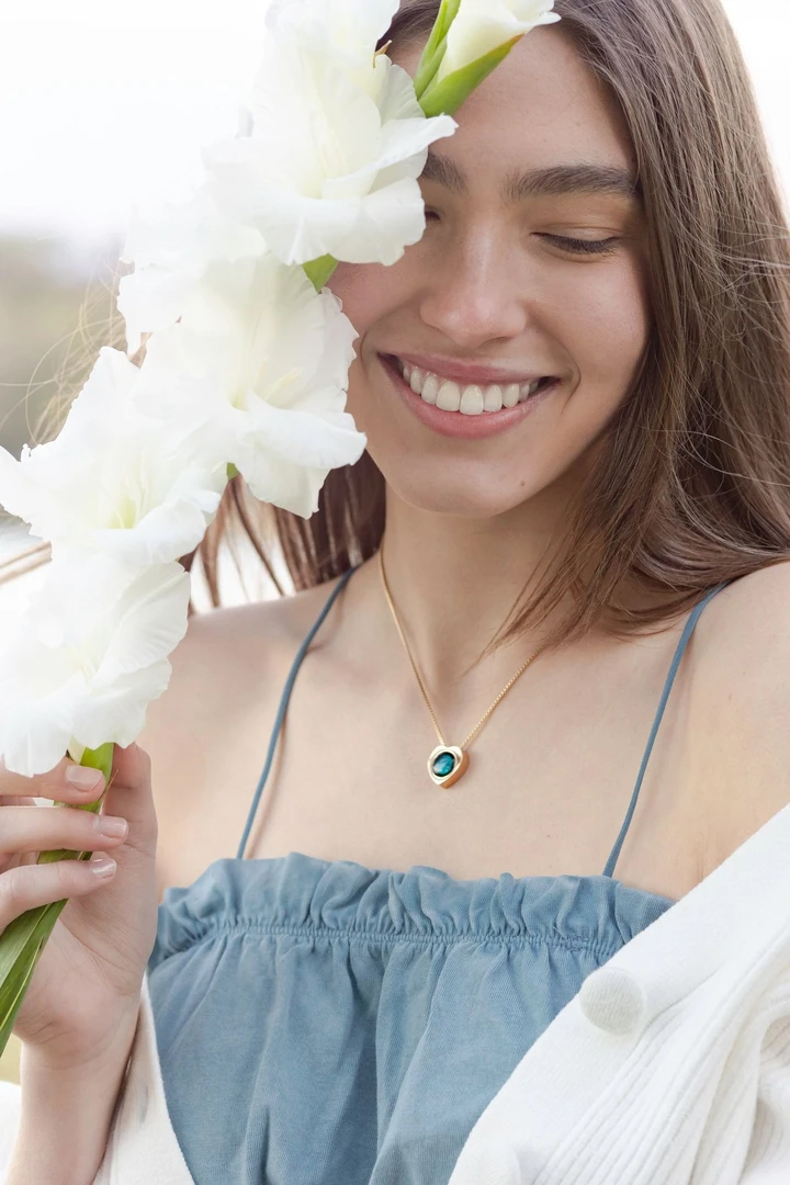 Wholesome Heart Necklace in Gold