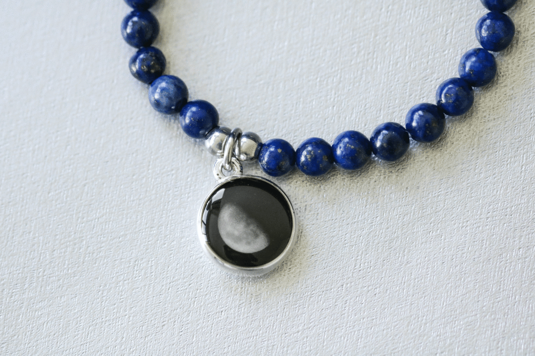 Beaded Bracelet in Lapis Lazuli (프리사이즈)