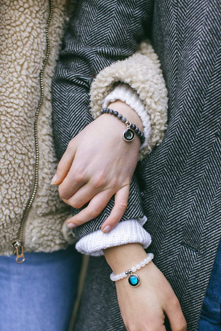 Beaded Bracelet in Black Labradorite (프리사이즈)